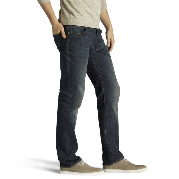 Lee Men's Extreme Motion Straight Taper Jean Maverick 34W x 32L - Image 4